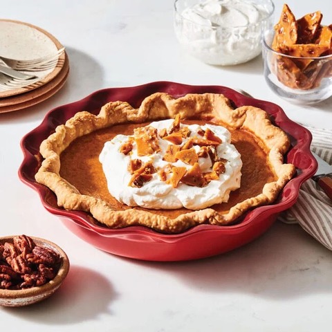 Le Creuset Heritage Fluted Pie Dish - Image 2
